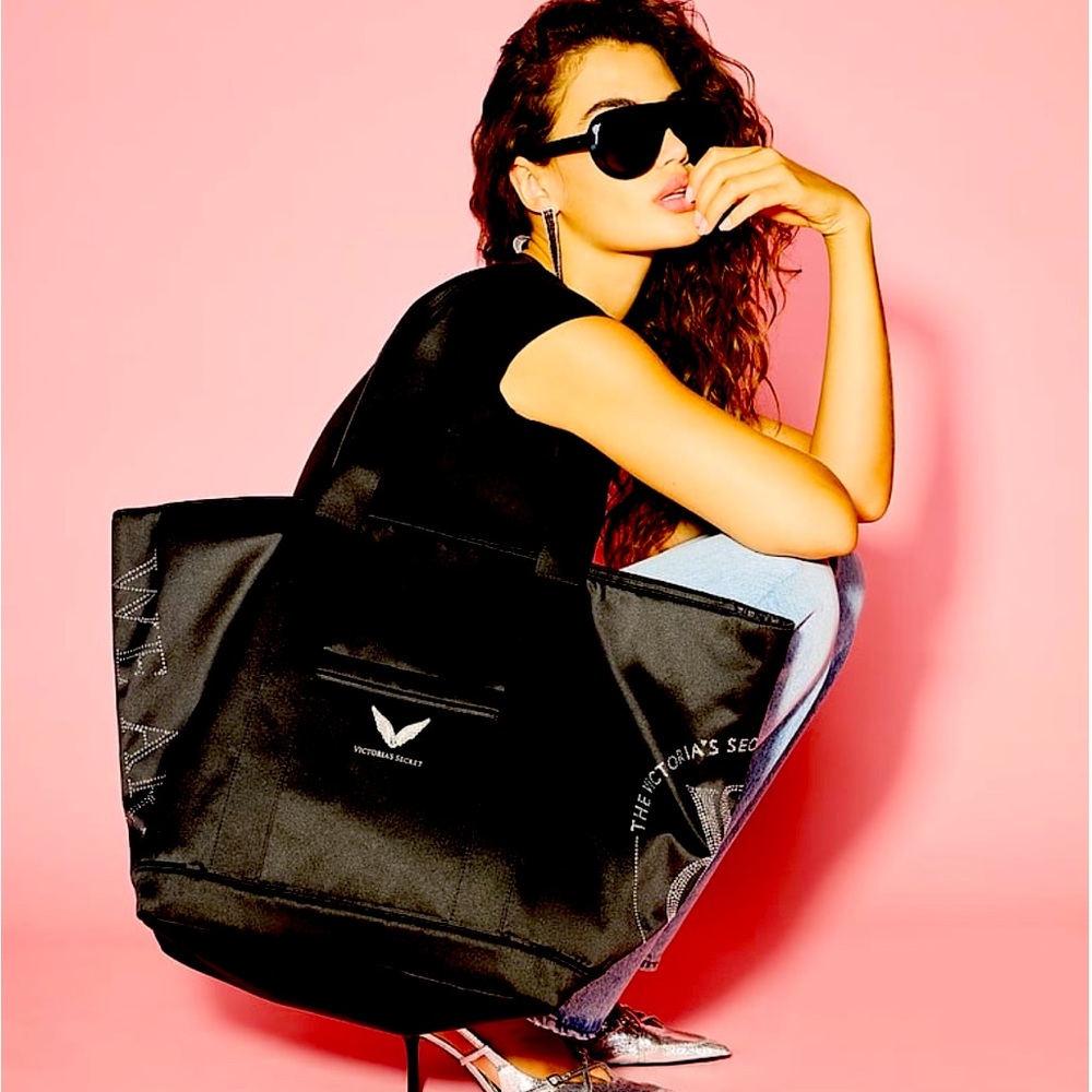 Victoria’s Secret 2024 Fashion Tote 👜.